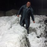 Bälle aus dem Schneehaufen holen glich einer Selbstmordaktion