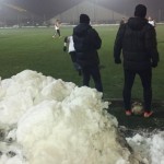 Blick von der Ersatzbank auf das Spielfeld